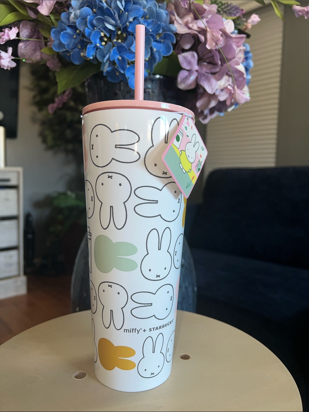 🐇NWT Miffy + Starbucks 26oz Stainless Steel Cold Cup Pink Lid🐇